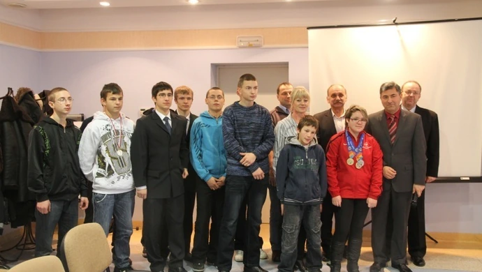 Młodzi sportowcy nagrodzeni przez Powiat Wschowski