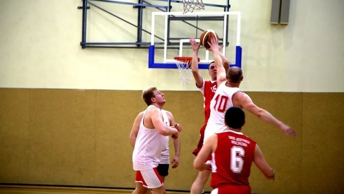 Nie rozrabiam - gram... o puchar komendanta