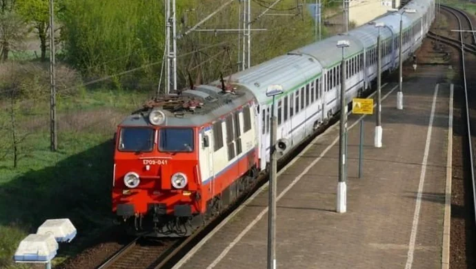 Średnio 3 osoby ze Starych Drzewiec wsiadały do pociągu