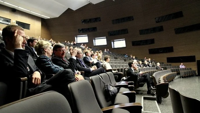 O jurysprudencji lwowskiej w Poznaniu. Ze wschowskim akcentem