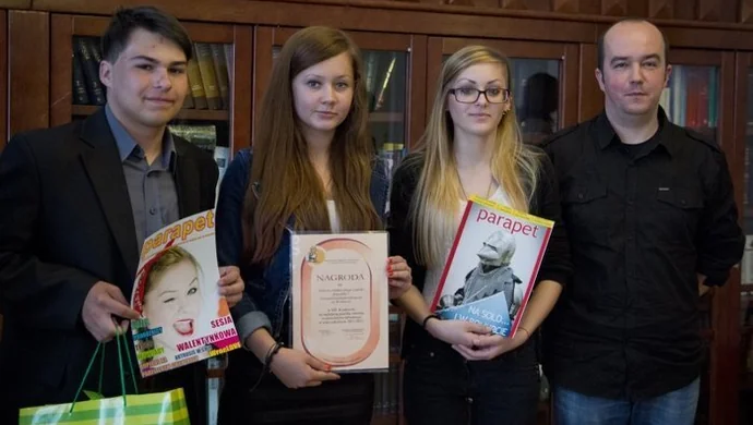  „Parapet” z Zana najlepszą gazetką szkolną