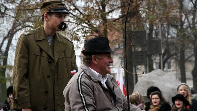 Uroczyście i artystycznie w Szlichtyngowej