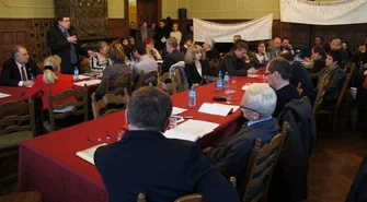 W tym roku oraz w następnym bez rewolucji w oświacie. Burmistrz odpowiada