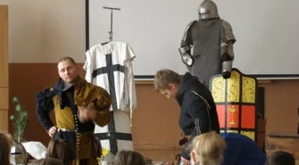 Średniowieczni rycerze w Gimnazjum nr 1