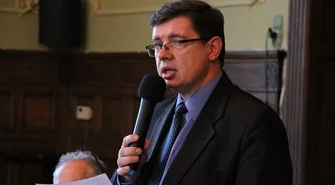 Burmistrz nie może odmówić Maciejowi Grabianowskiemu