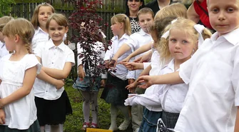 Niech wspomnienia pozostaną, a do przodu biegnie czas