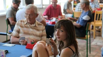 Jeśli mamy lipiec, to pora na brydża w Sławie