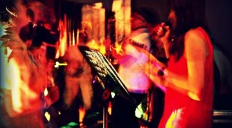 Tchnienie nowego życia w Azyl