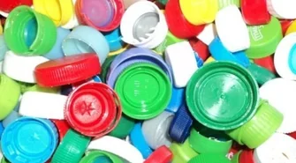 30 września pomóż Julci, przynieś nakrętki