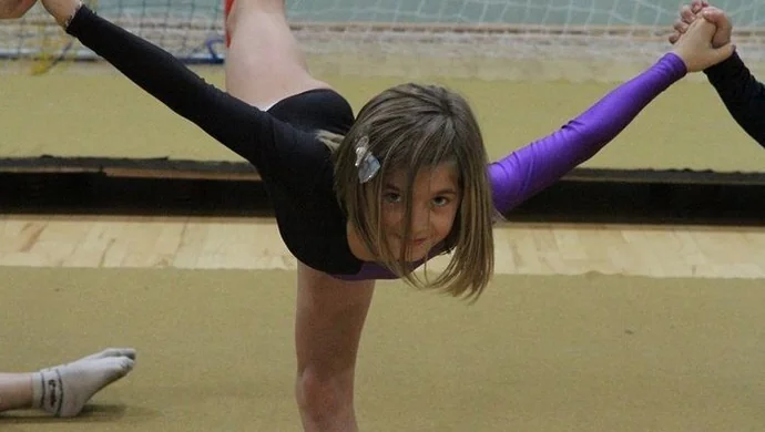 Sekcja akrobatyczna ,,Korony" zaprasza na treningi