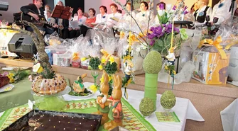 Zwyciężyły różowa pisanka i alkoholik