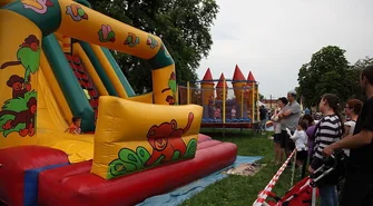 Festyn i tańce średniowieczne w Gimnazjum nr 1