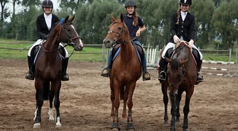 Wakacje pożegnali w siodle