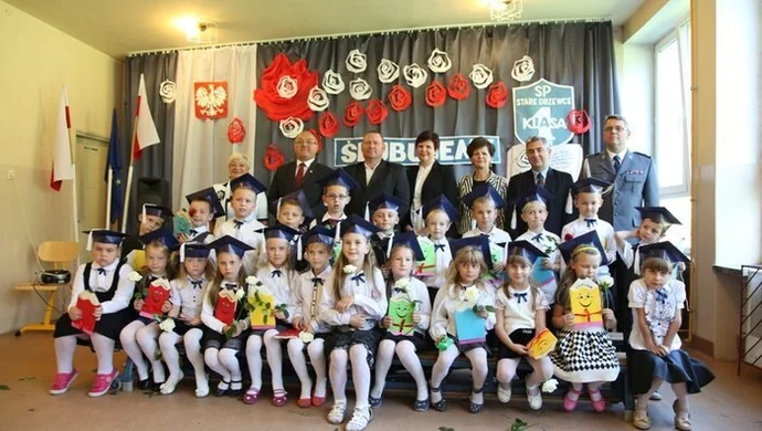 Ślubowanie pierwszaków w Starych Drzewcach