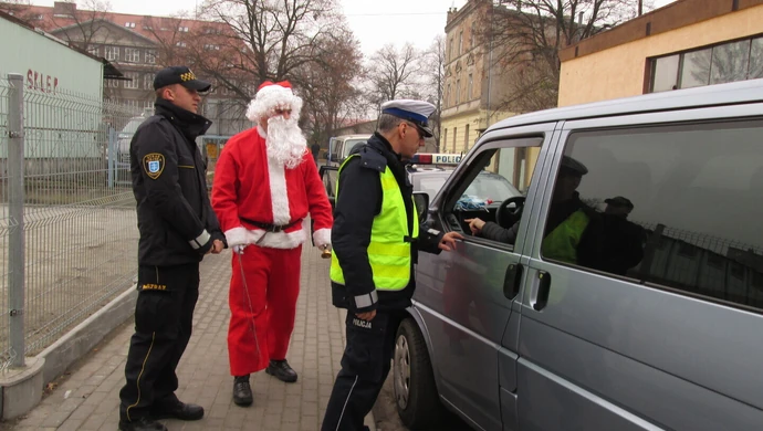 Mikołaj na wschowskich drogach