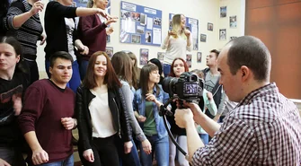 Humaniści z Zana są "Happy" 