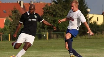 Dąb przegrał na inaugurację sezonu