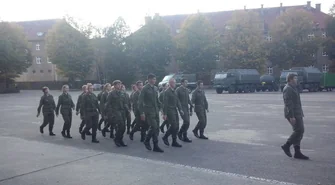 Klasy mundurowe Staszica na uroczystościach w Głogowie