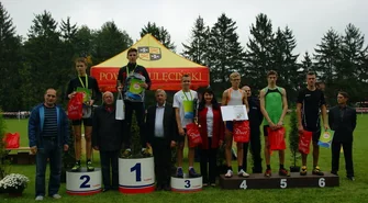 Gimnazjum nr 2: srebrna szkoła w biegach przełajowych