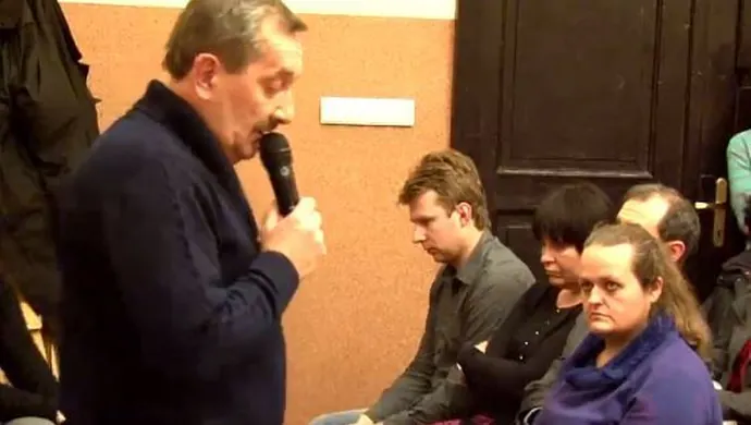 Deklaracja zatrudnienia siedmiu nauczycieli, ale nie na pewno