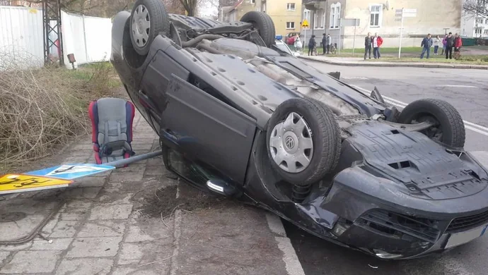 Bądźmy ostrożni na drodze!