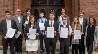 Kolejne sukcesy llicealistów z ,,Zana" i uczniów Gimnazjum Językowego