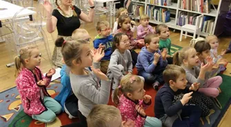 Przedszkolaki w Bibliotece