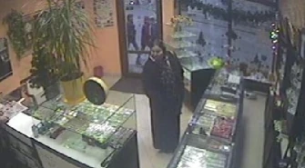 Ukradli biżuterię. Rozpoznajesz ich?