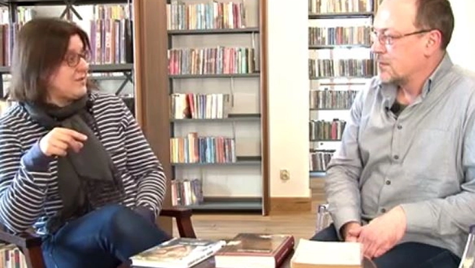 Kwadrans z Książką: Bartek Sabela ,,Wszystkie ziarna piasku"