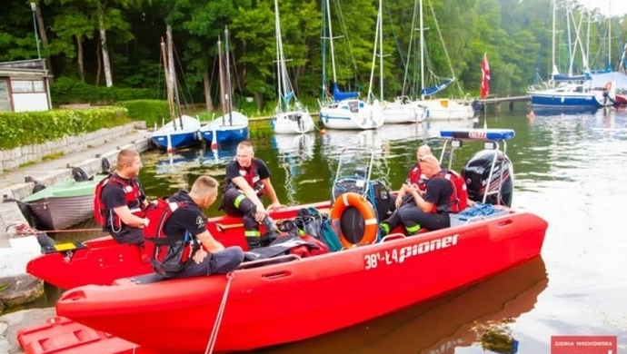 Sława: Z jeziora wyciągnęli zwłoki poszukiwanego wędkarza