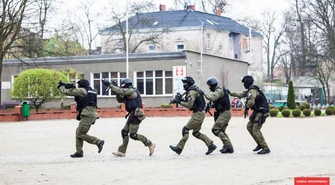 Wtargnięcie napastnika do liceum