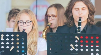 Orkiestry Dęte Szkół Muzycznych na wschowskim rynku
