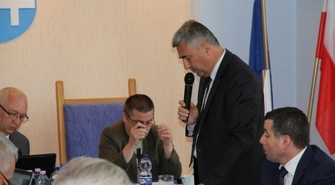 Radni udzielili absolutorium zarządowi powiatu