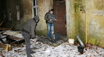 Gościł trzech mężczyzn, został przez nich okradziony