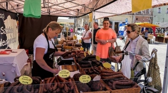 Rynek we Wschowie pełen tradycyjnych produktów