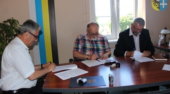 Podpisano umowę na przebudowę ul. Waryńskiego w Sławie