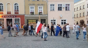 Protesty gromadzą coraz więcej osób