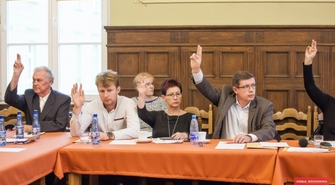 Szklanka do połowy pusta, szklanka do połowy pełna. Będą pieniądze na termomodernizację