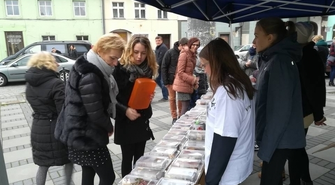 Sławska młodzież na rzecz chorych dzieci