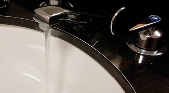 Odszkodowanie za zalanie mieszkania – w jaki sposób można je uzyskać?