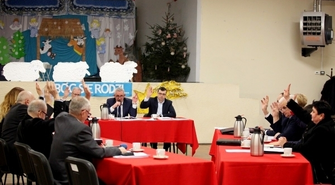 Przekazali grunt pod budowę ścieżki pieszo-rowerowej