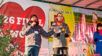 WOŚP w Sławie: Kto zagra na pianinie dla Orkiestry?