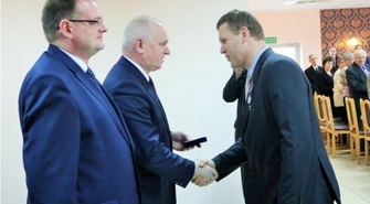 Małgorzata Gośniowska - Kola i Krzysztof Rękoś odebrali medale "Pro Patria"