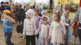 Bal przebierańców w Samorządowym Przedszkolu w Wijewie 