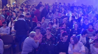 Powspominajmy: Wesoły Dzień Kobiet w GCKiB