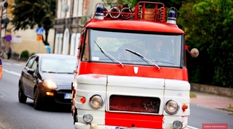 Samochody strażackie się sypią, gmina kupuje nowy