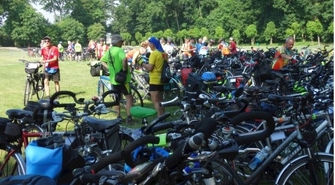 Setki rowerzystów we Włoszakowicach