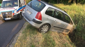 Straciła panowanie nad kierownicą i zjechała do rowu