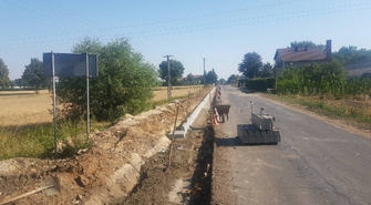 Przebudowa drogi w Poświętnie