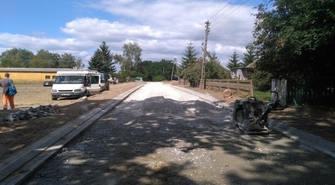 Budowa ulicy Konwaliowej i kanalizacji deszczowej w Radomierzu